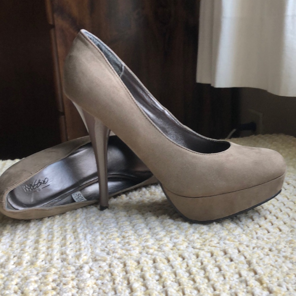 Mossimo Brand women’s heels size 7